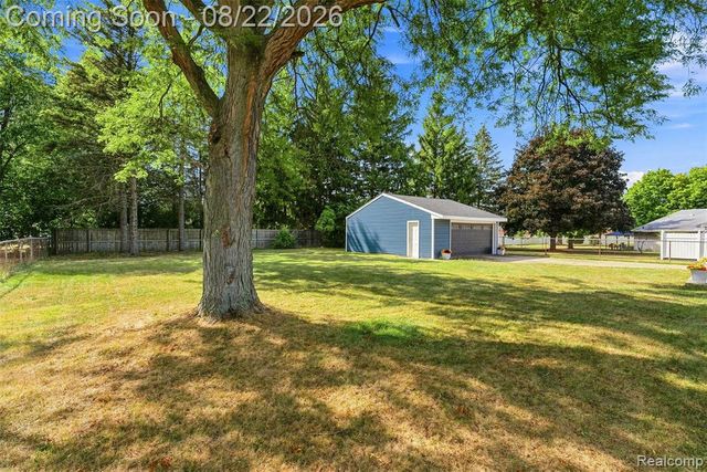 12606 Greenhill Drive, Grand Blanc, MI 48439