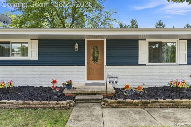 12606 Greenhill Drive, Grand Blanc, MI 48439