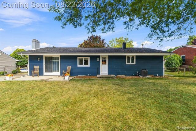 12606 Greenhill Drive, Grand Blanc, MI 48439
