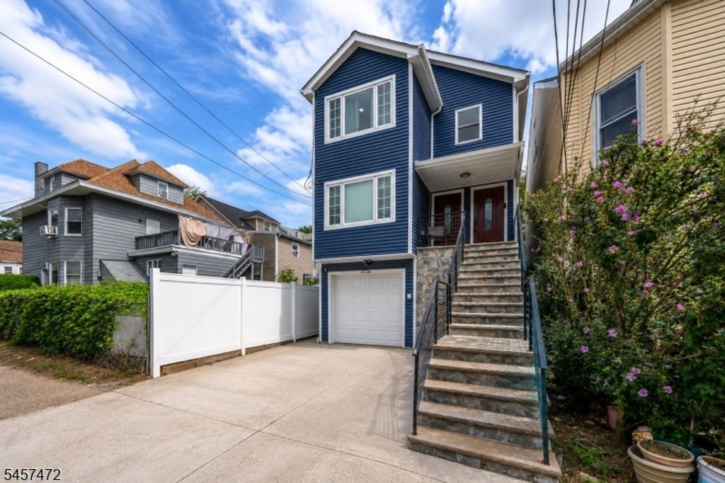 393 E 30Th St, Paterson City, NJ 07504 — photo 3