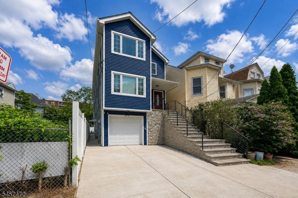 393 E 30Th St, Paterson City, NJ 07504 — photo 4