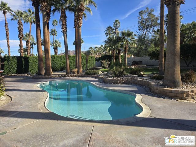 74619 Fairway Drive, Palm Desert, CA 92260