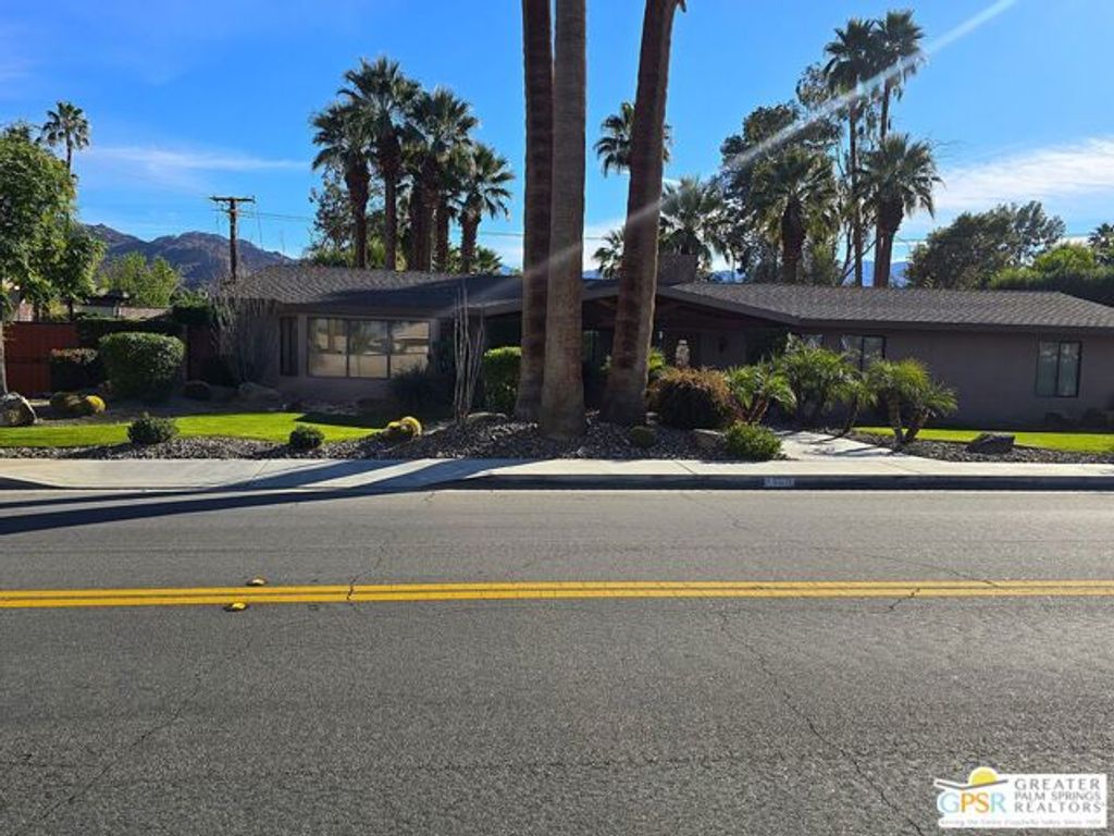 74619 Fairway Drive, Palm Desert, CA 92260