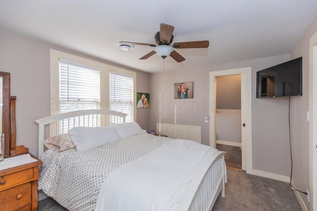 1301 N CHARLES Street, Pampa, TX 79065