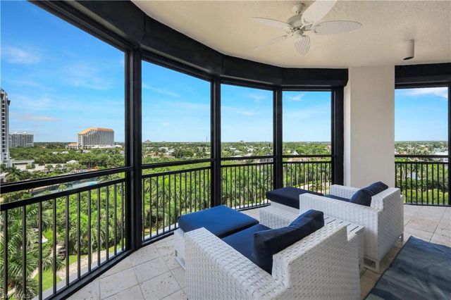 81 Seagate DR 803, Naples, FL 34103