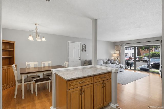 33 Moore Lane 15, Washingtonville, NY 10992