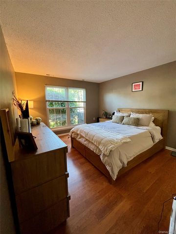 33 Moore Lane 15, Washingtonville, NY 10992