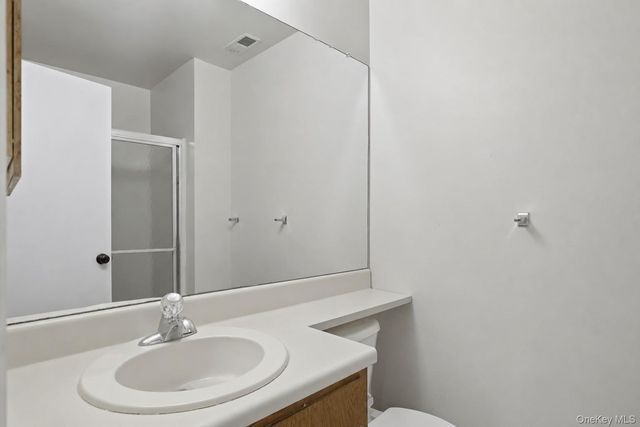 33 Moore Lane 15, Washingtonville, NY 10992