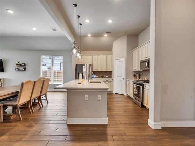 2004 Sadtler Ridge Circle, La Porte, TX 77571