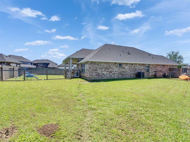 2004 Sadtler Ridge Circle, La Porte, TX 77571