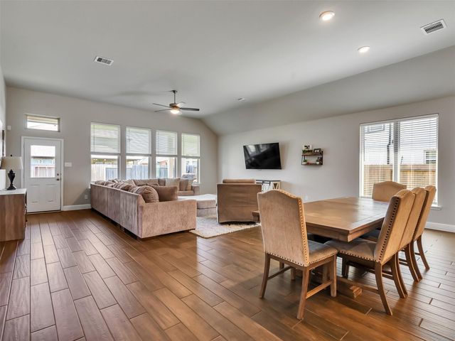 2004 Sadtler Ridge Circle, La Porte, TX 77571