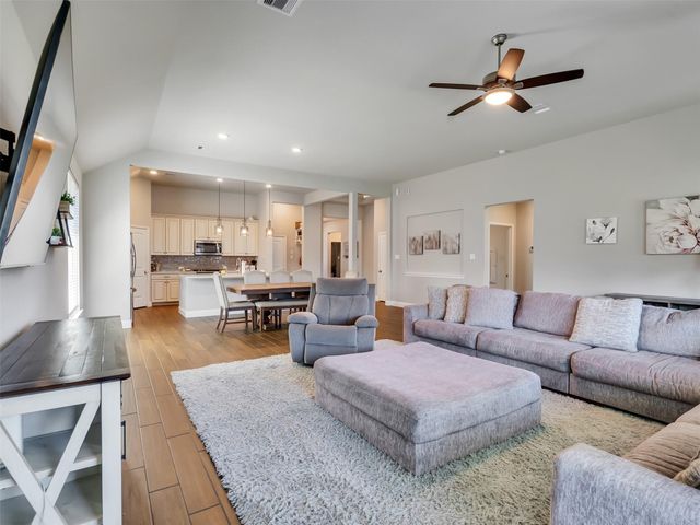 2004 Sadtler Ridge Circle, La Porte, TX 77571