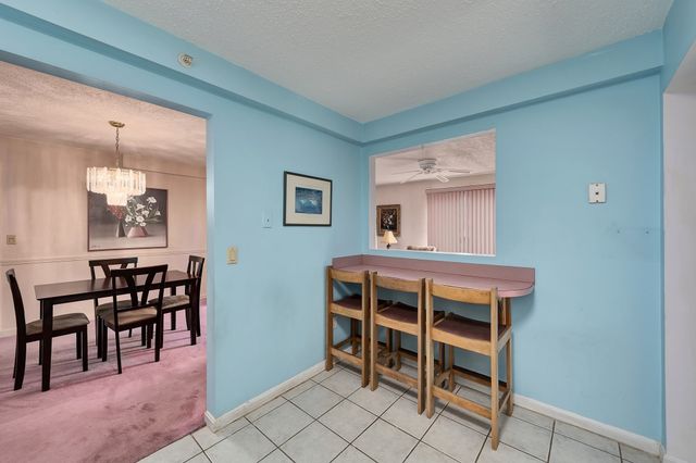 3 Birchwood Pt 202, Amesbury, MA 01913