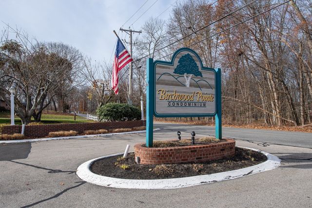 3 Birchwood Pt 202, Amesbury, MA 01913