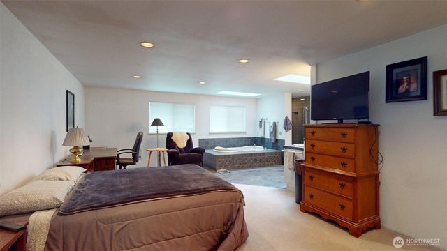 12293 Gull Drive, Burlington, WA 98233