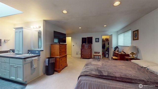 12293 Gull Drive, Burlington, WA 98233