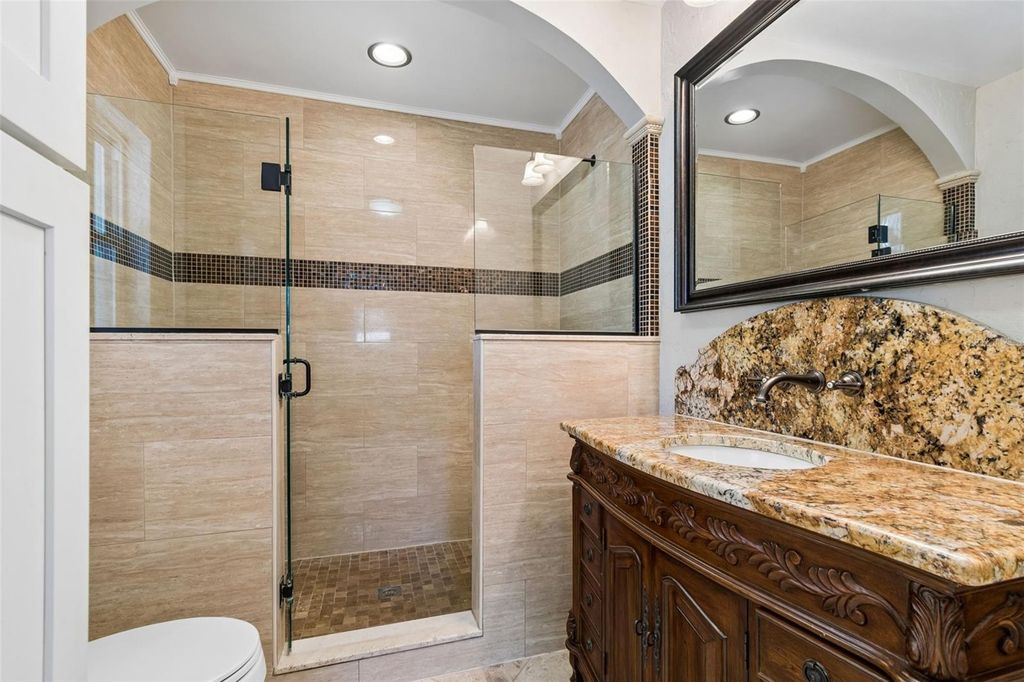 Image 21 of property listing at Address unavailable.