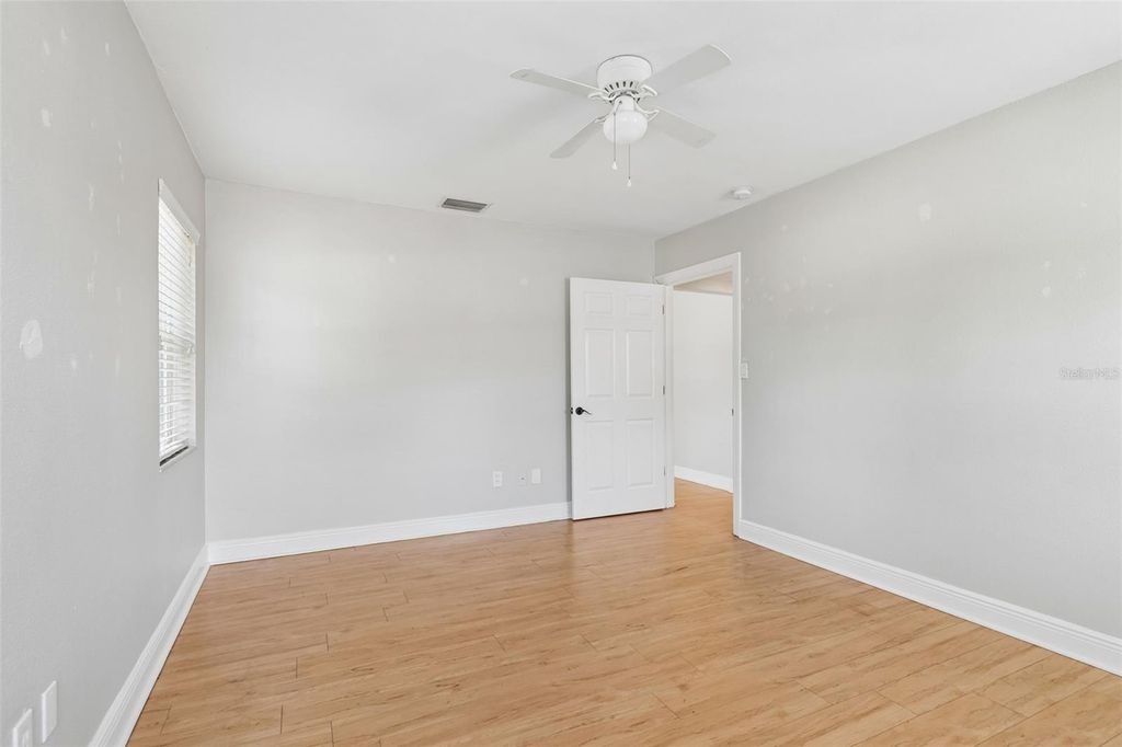 Image 23 of property listing at Address unavailable.