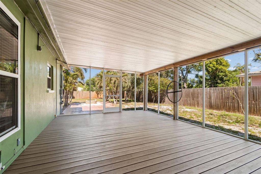 Image 28 of property listing at Address unavailable.