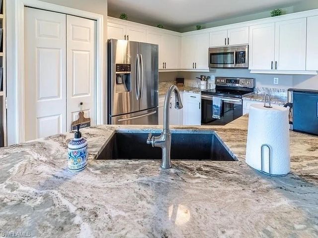 23084 Lone Oak DR, Estero, FL 33928