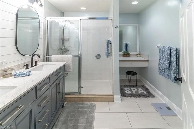 23084 Lone Oak DR, Estero, FL 33928