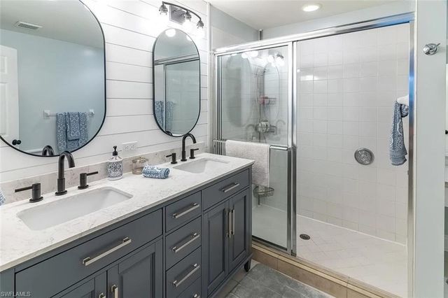 23084 Lone Oak DR, Estero, FL 33928