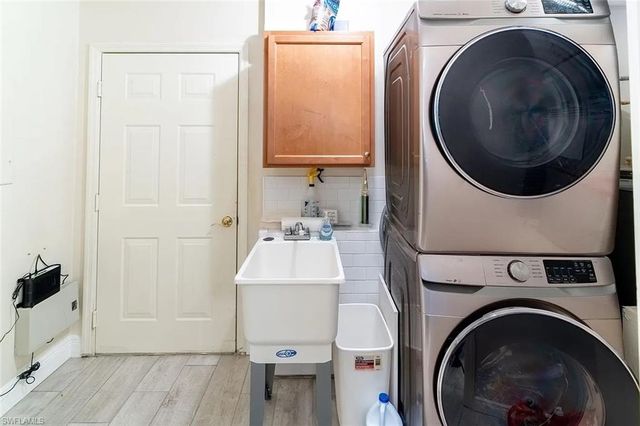 23084 Lone Oak DR, Estero, FL 33928