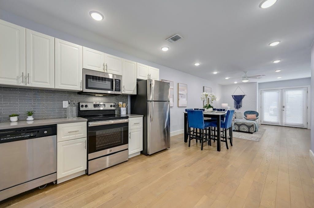 909 Reinli ST 143, Austin, TX 78751