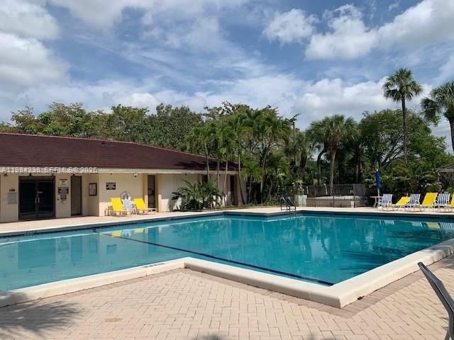 5550 NW 44th Street 404B, Lauderhill, FL 33319