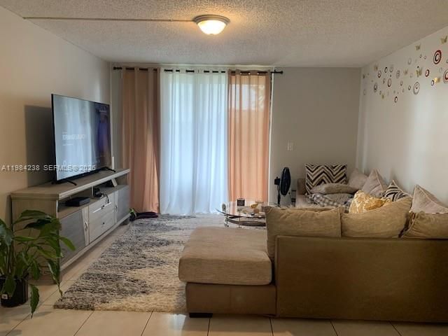 5550 NW 44th Street 404B, Lauderhill, FL 33319