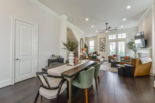 9450 London Bridge Station, Houston, TX 77045