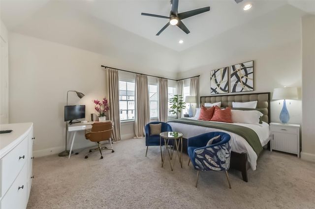 9450 London Bridge Station, Houston, TX 77045