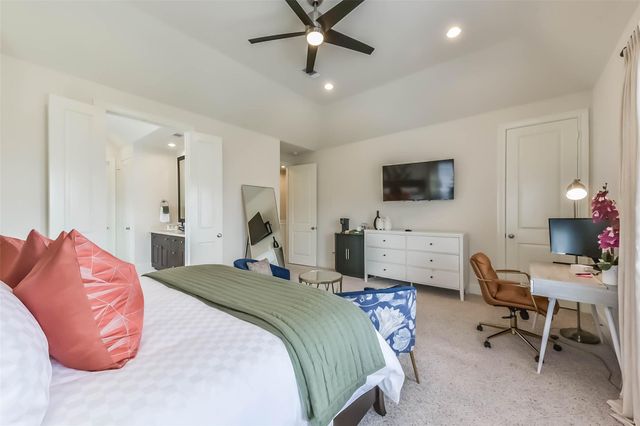 9450 London Bridge Station, Houston, TX 77045