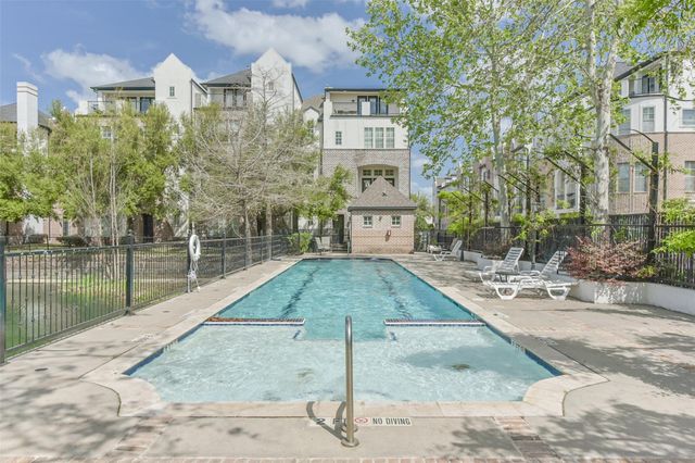 9450 London Bridge Station, Houston, TX 77045