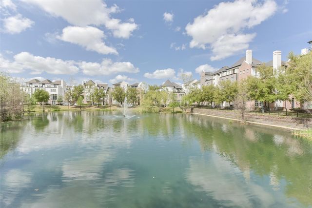 9450 London Bridge Station, Houston, TX 77045