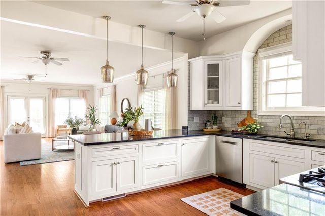 21 S Avondale Road, Avondale Estates, GA 30002