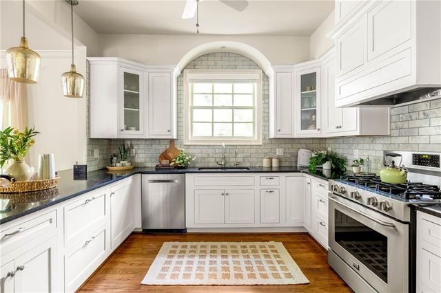 21 S Avondale Road, Avondale Estates, GA 30002