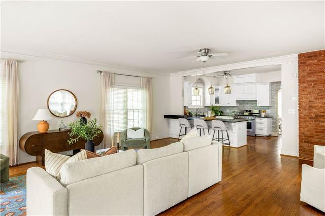 21 S Avondale Road, Avondale Estates, GA 30002