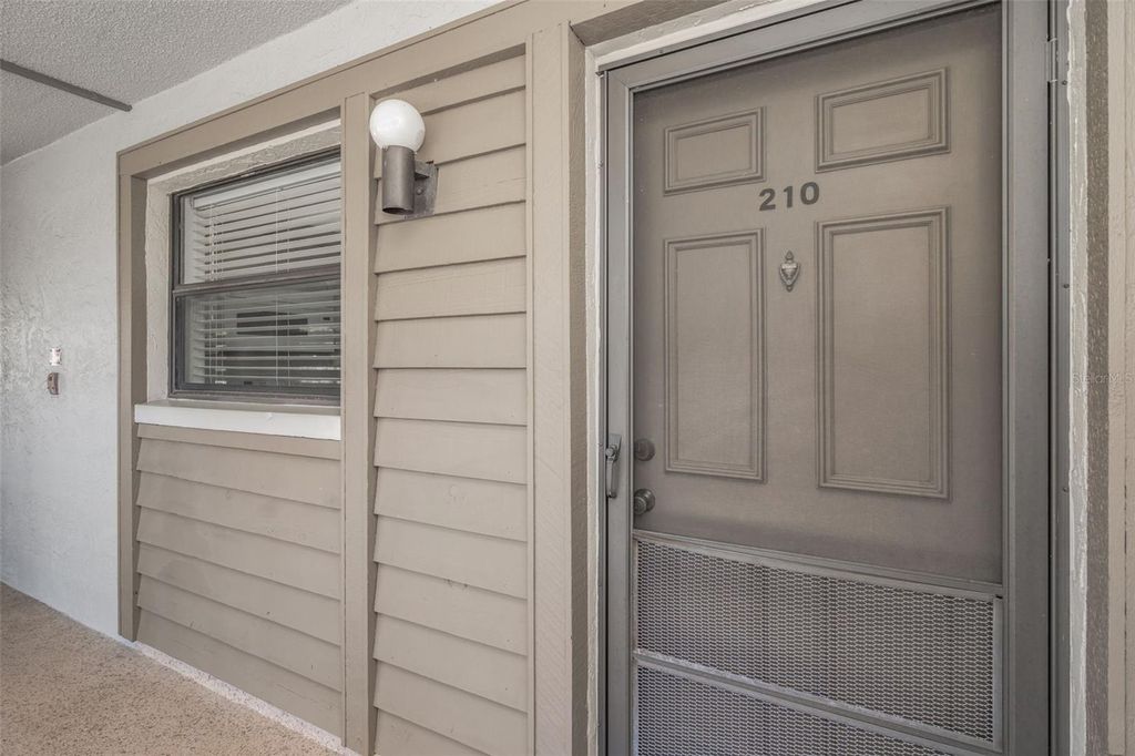 3034 EASTLAND BOULEVARD D210, Clearwater, FL 33761