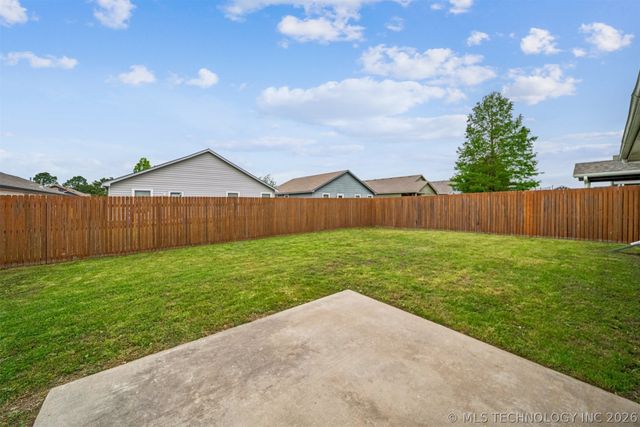 11084 N 116th Avenue E, Owasso, OK 74055