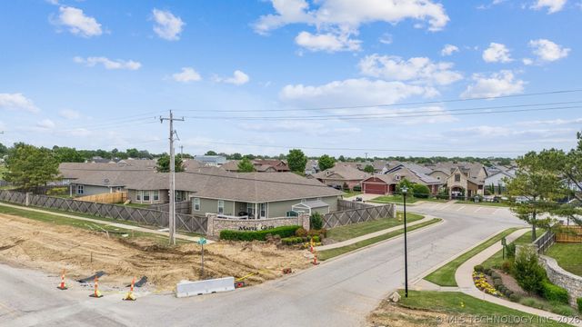 11084 N 116th Avenue E, Owasso, OK 74055