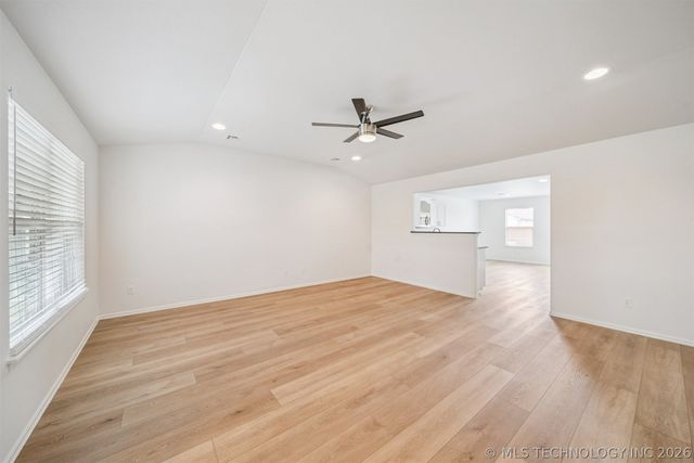 11084 N 116th Avenue E, Owasso, OK 74055