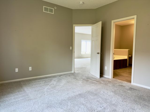 6737 99th Avenue N, Brooklyn Park, MN 55445