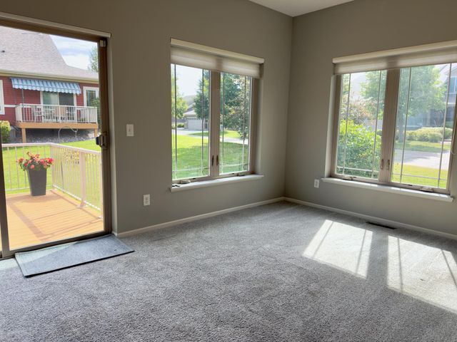 6737 99th Avenue N, Brooklyn Park, MN 55445