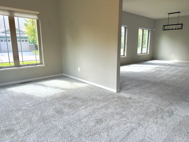 6737 99th Avenue N, Brooklyn Park, MN 55445