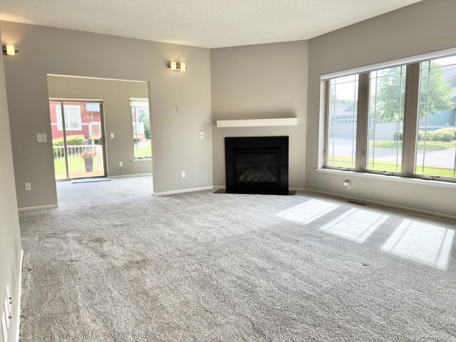 6737 99th Avenue N, Brooklyn Park, MN 55445