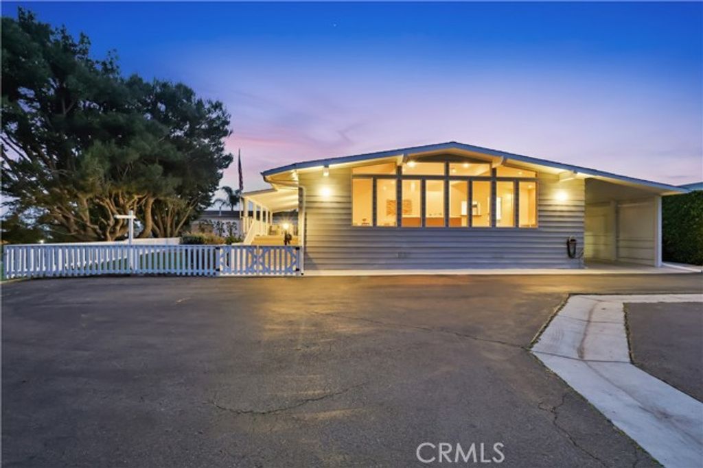 2275 W 25th 242, San Pedro (los Angeles), CA 90732