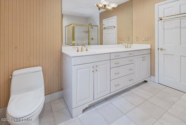 7308 Shadwell Ln, Prospect, KY 40059