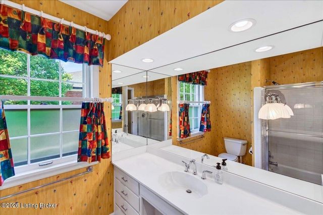 7308 Shadwell Ln, Prospect, KY 40059