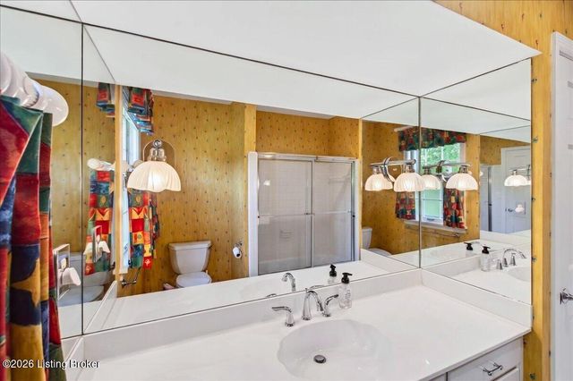 7308 Shadwell Ln, Prospect, KY 40059